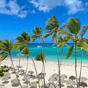 5* Hotel Tropicana Suites
