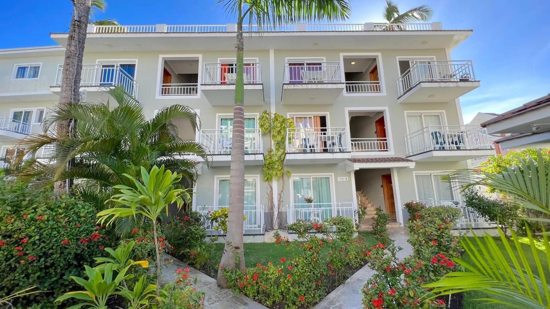Sol Caribe Suites - Playa Los Corales - Beach Club, Wifi, Swimming Pool Punta Cana Hotel