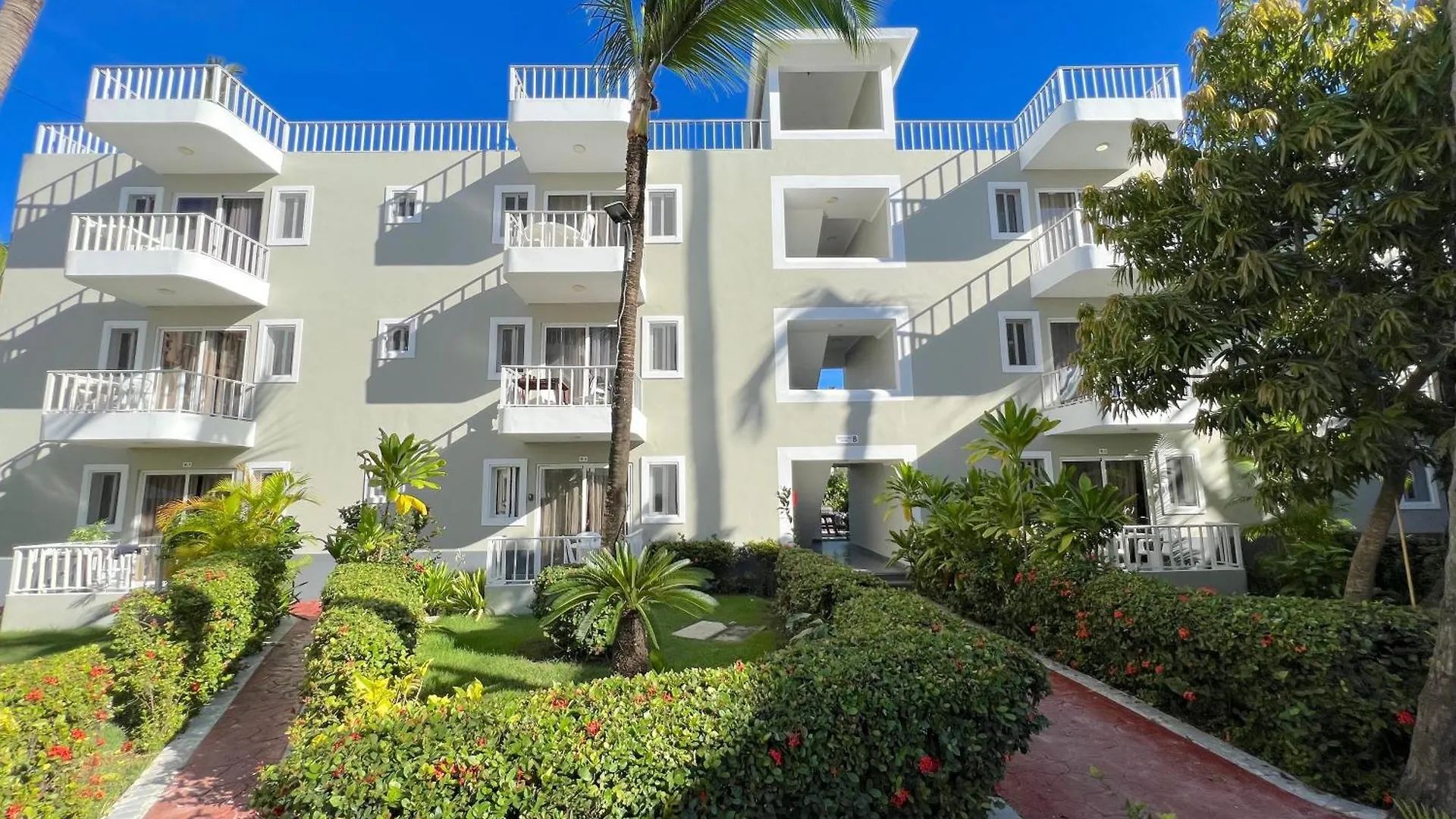 Hotel Sol Caribe Suites - Playa Los Corales - Beach Club, Wifi, Swimming Pool Punta Cana